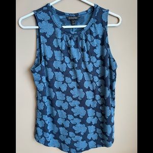 Banana Republic size small